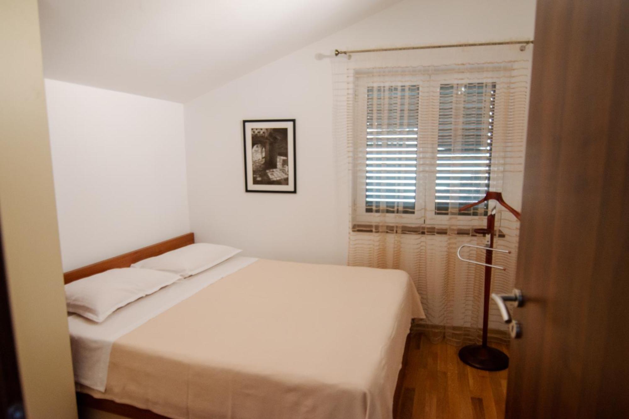 City Center Apartments 티바트 외부 사진
