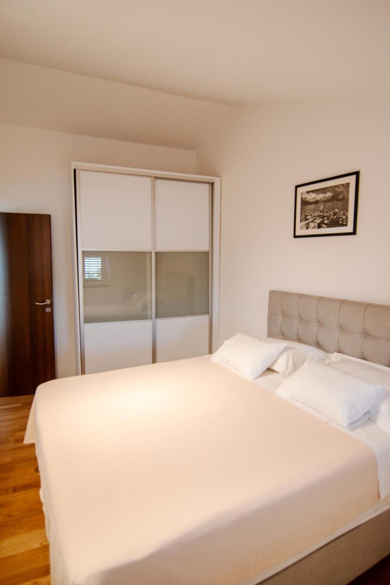 City Center Apartments 티바트 외부 사진