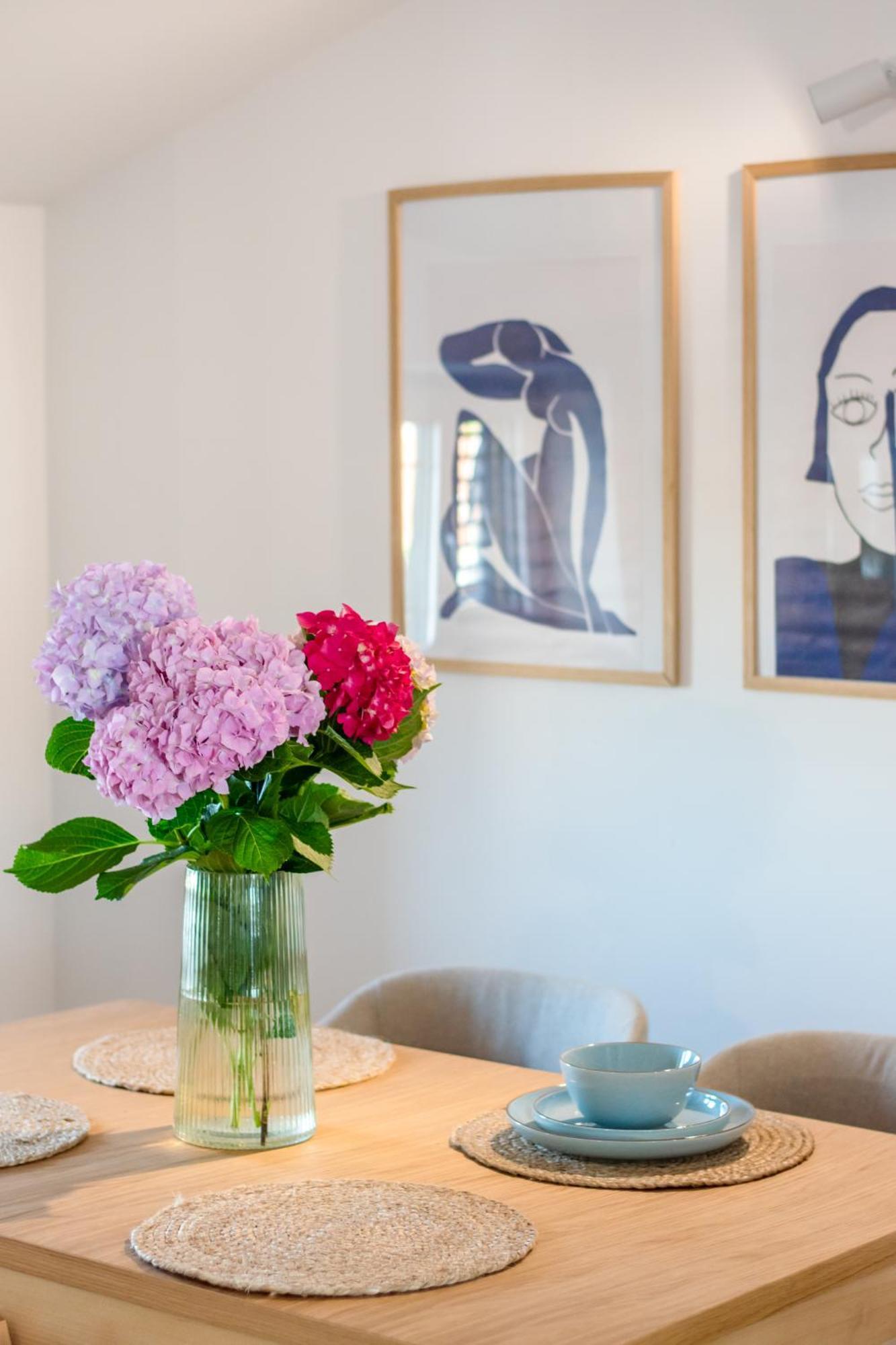 City Center Apartments 티바트 외부 사진