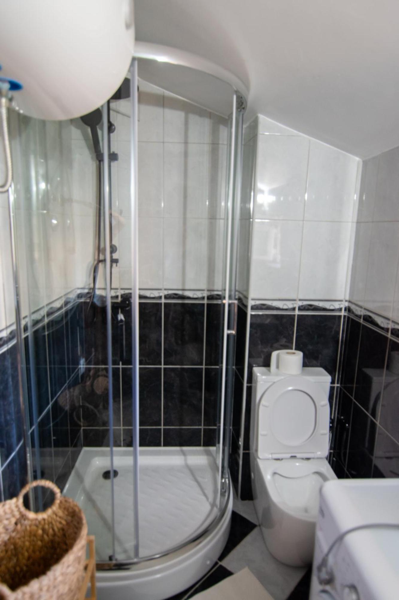 City Center Apartments 티바트 외부 사진